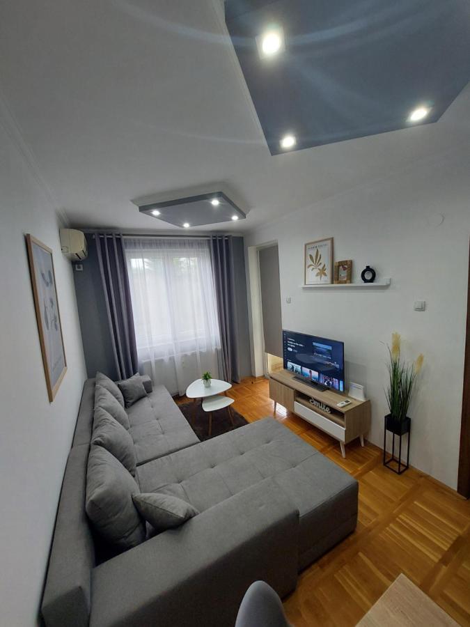 Smiley - Subotica Centar Apartment Екстериор снимка