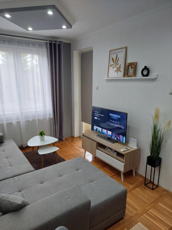 Smiley - Subotica Centar Apartment Екстериор снимка