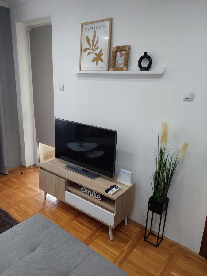 Smiley - Subotica Centar Apartment Екстериор снимка