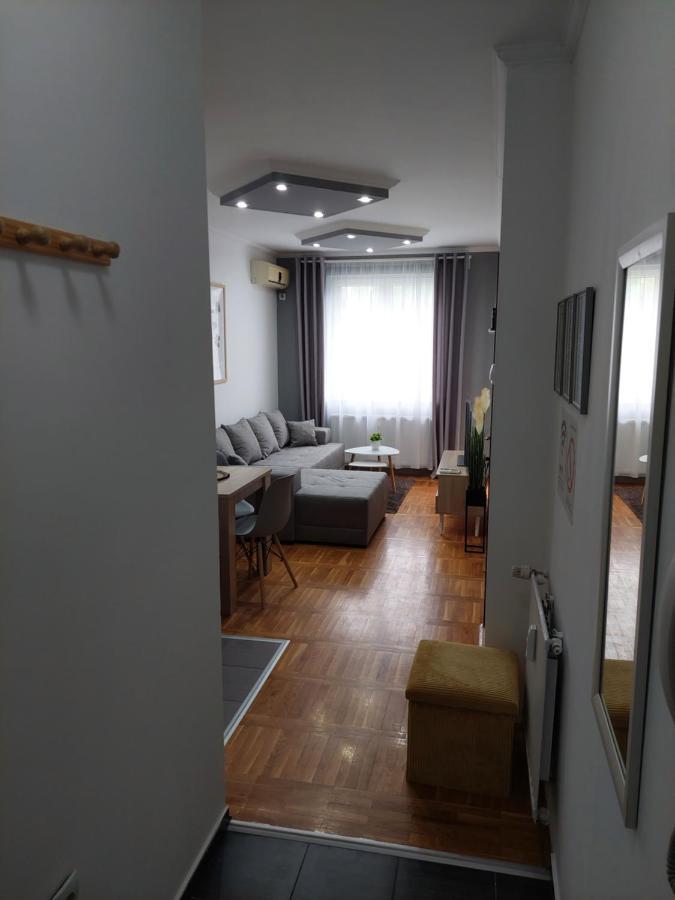 Smiley - Subotica Centar Apartment Екстериор снимка