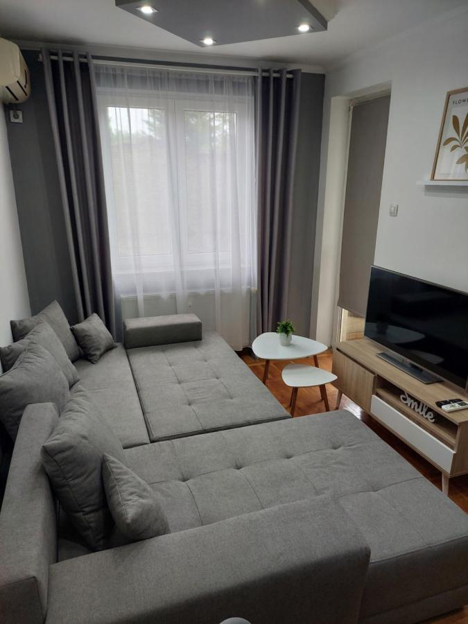 Smiley - Subotica Centar Apartment Екстериор снимка