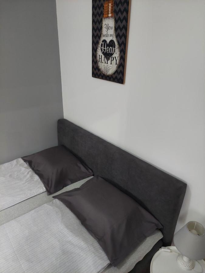 Smiley - Subotica Centar Apartment Екстериор снимка